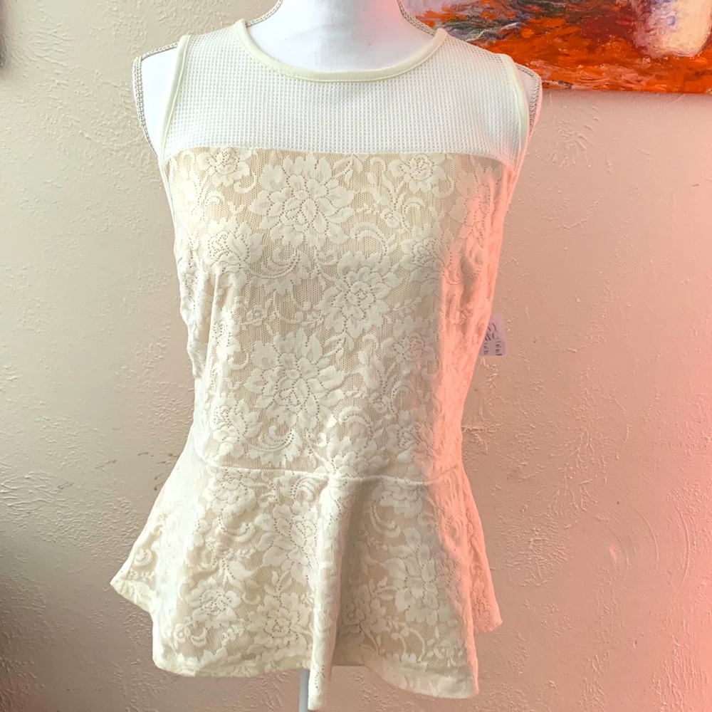 🎉HP NY&Co 7th Avenue design studio peplum top NWT